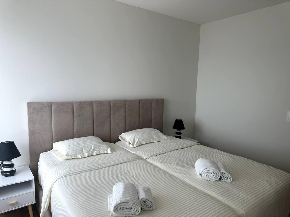 Hotel Du Quai Villeneuve Kültér fotó