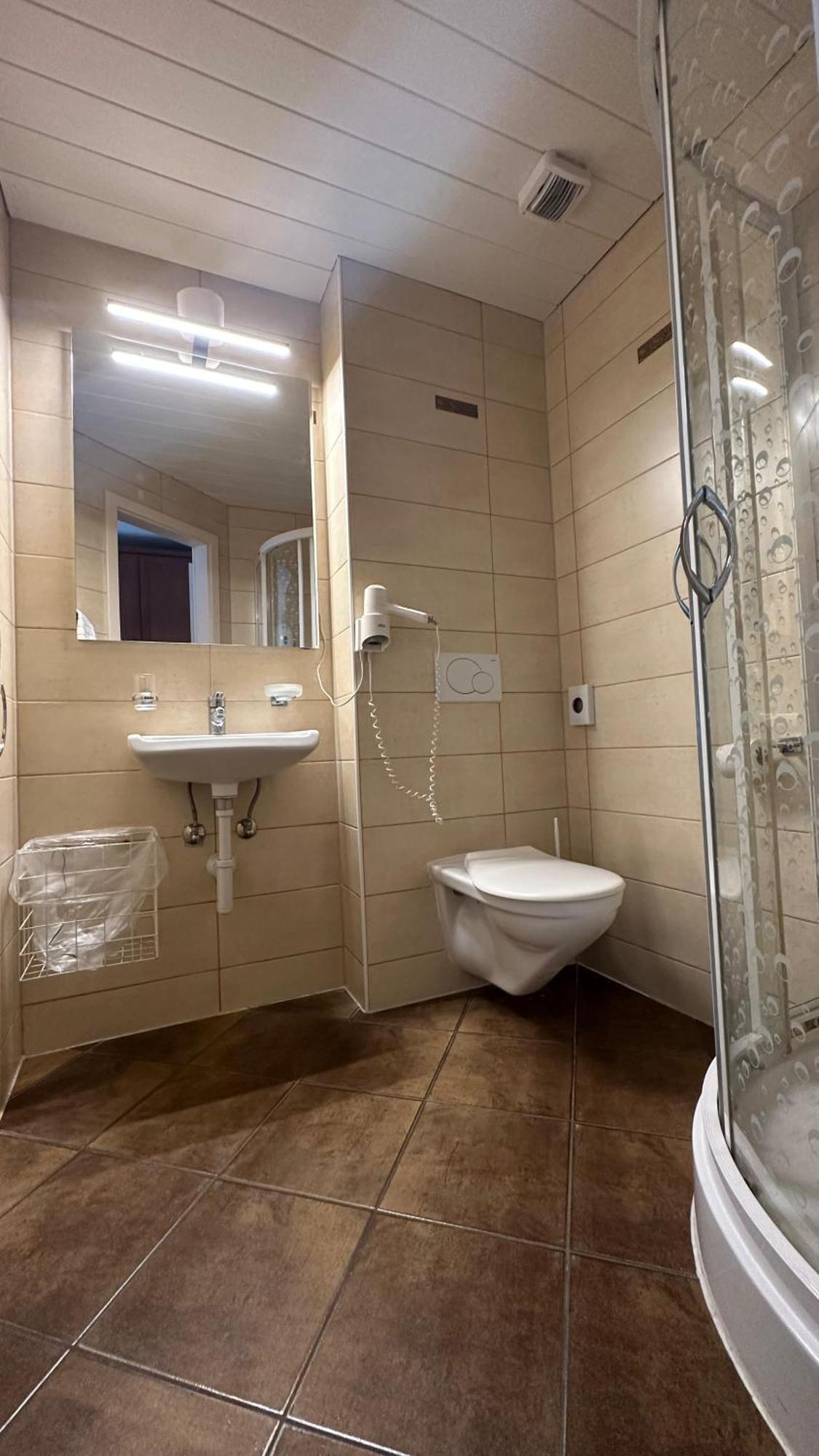 Hotel Du Quai Villeneuve Kültér fotó